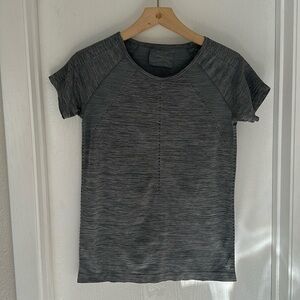 Athleta tech tee